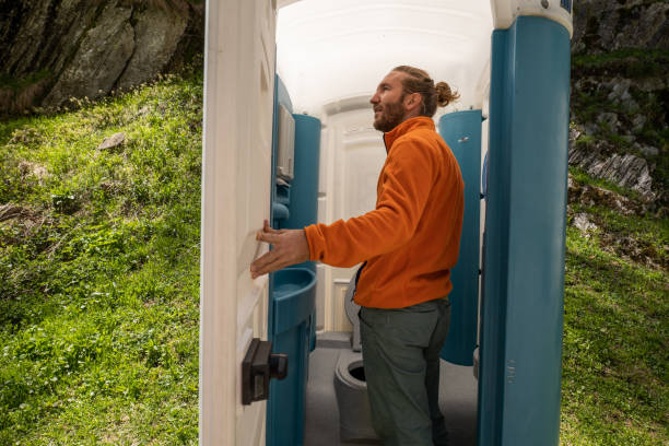 Porta potty delivery and setup in Bluffton, IN